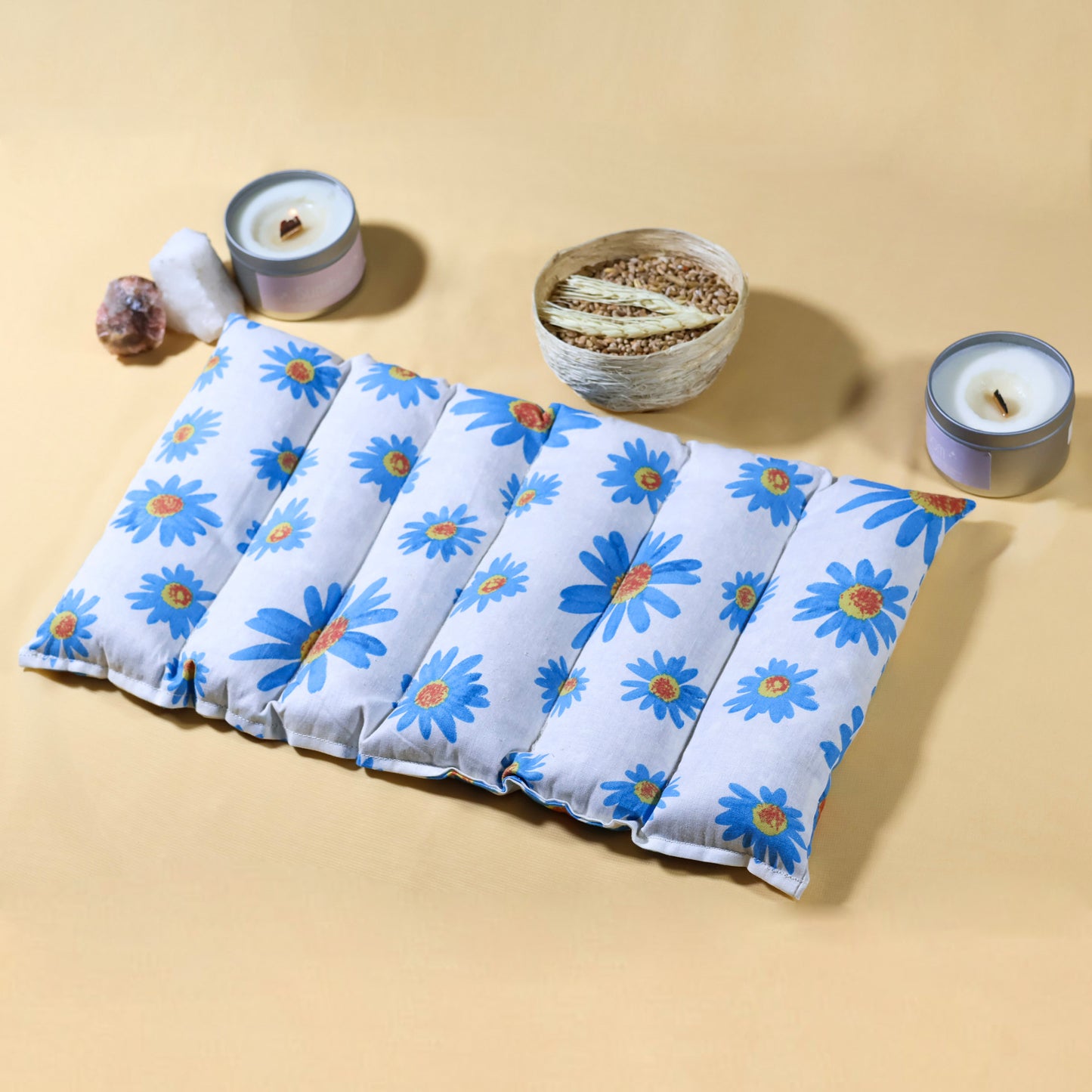 Cojín Multiuso + Bolsita Contenedora Mariposas/Flores